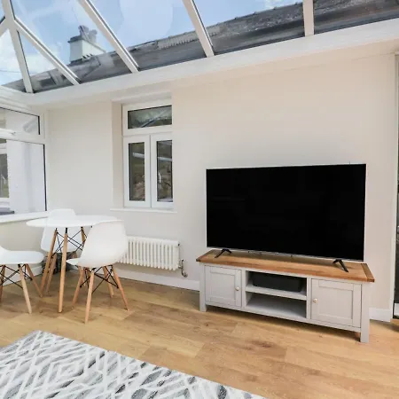 Acre אולברסטון